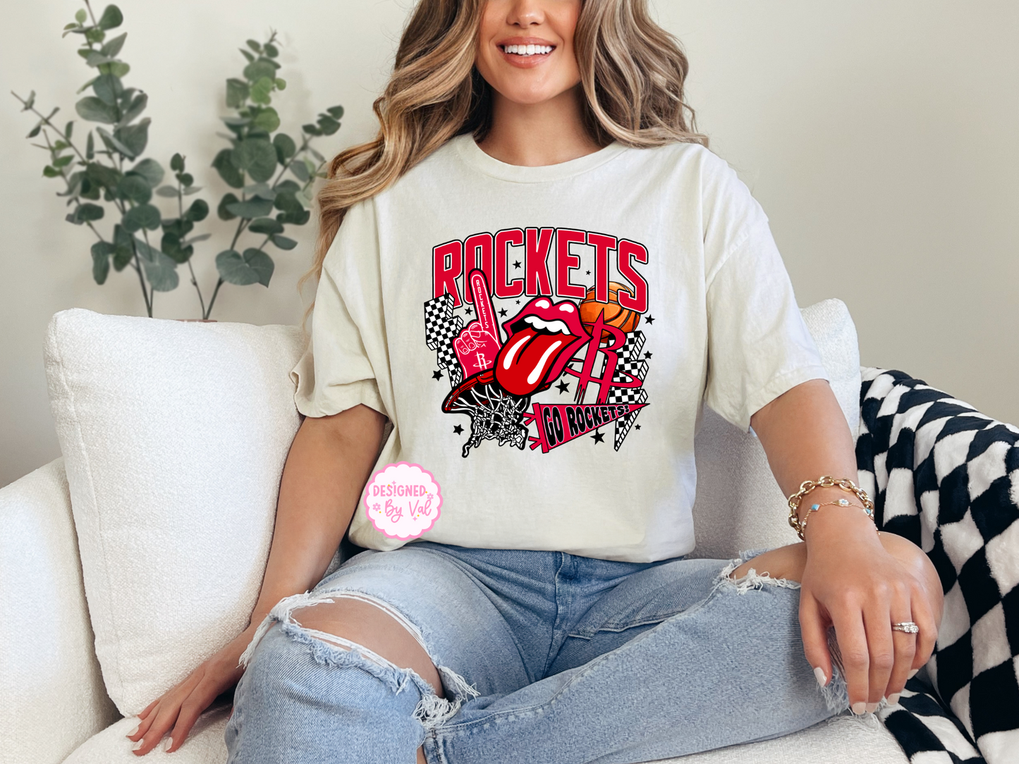 Rockets tongue beige tee
