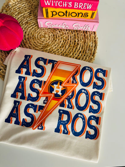 Stros’ lightening beige tee