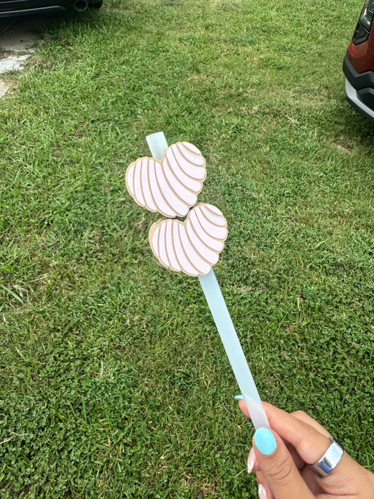 Concha Bow Stanley Straw topper