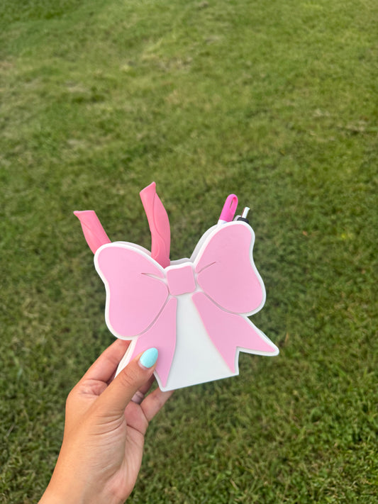 Bow pen holder